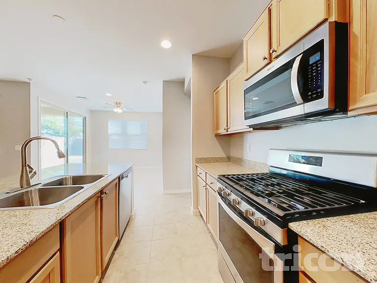 439 W Tenia Trl — Photo 6