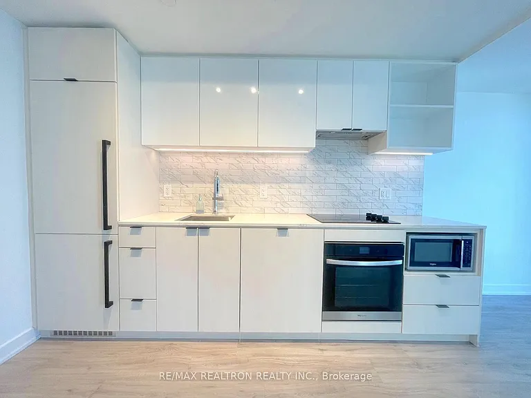 252 Church St #4109 — Photo 6