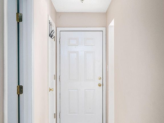 4th image of 128 Shelby Dr