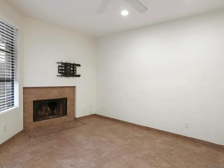 4435 Nobel Dr #41 — Photo 3