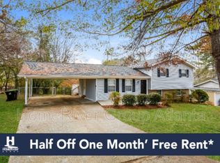 27 Aurora Dr, Powder Springs, GA 30127