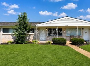 236 Solon Dr APT C, Ballwin, MO 63021