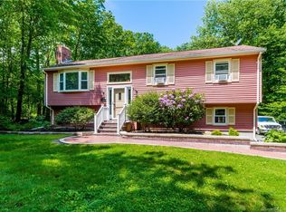 140 Standish Rd, Colchester, CT 06415