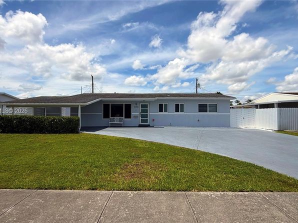 10455 SW 42nd Ter, Miami, FL 33165 home