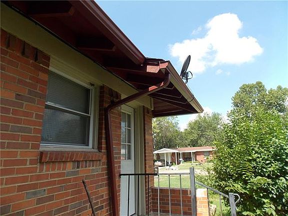 5th image of 1524 Rosemont St
