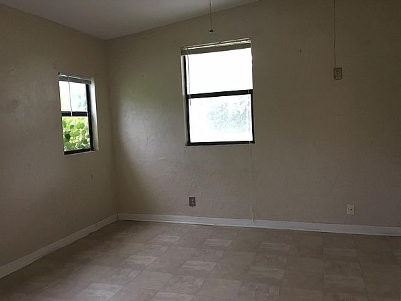 3rd image of 1816 31st Ave