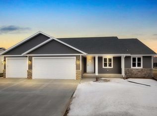 1961 McGilvray Way, Holmen, WI 54636
