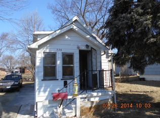 526 Jungels Ave, Aurora, IL 60505