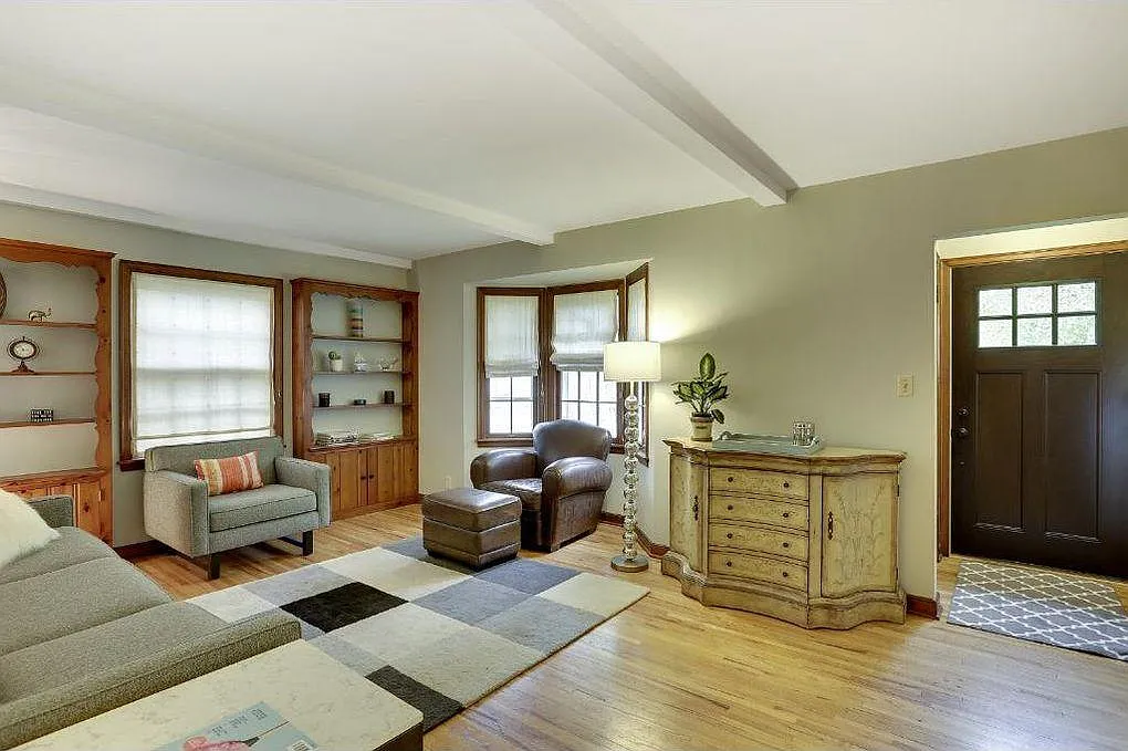 4037 Xenwood Ave S — Photo 2