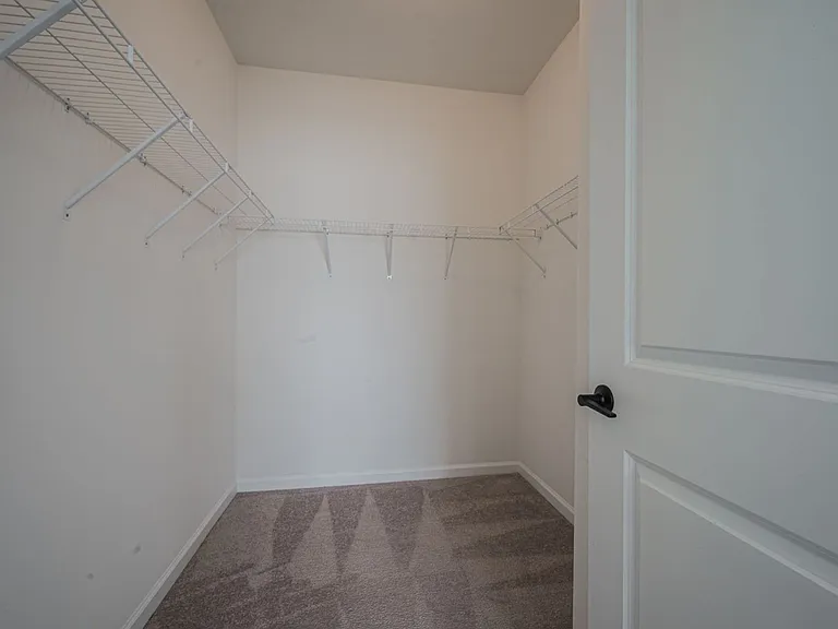 1607 Crane Ln — Photo 12