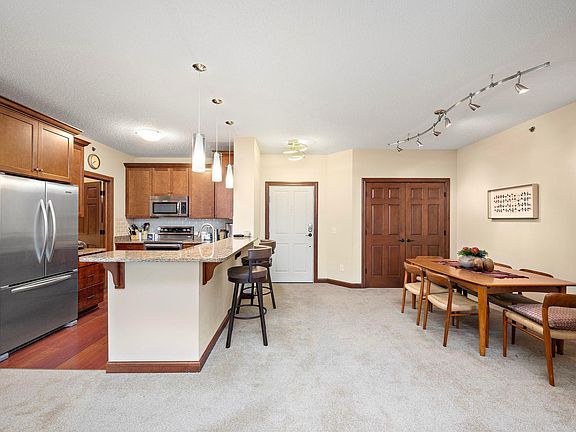 5th image of 2670 Kelley Pkwy Unit 318