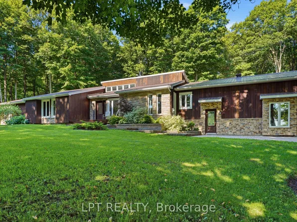 8180 Gibbs Rd, East Hawkesbury, ON K0B 1M0