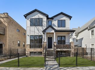 4242 N Sacramento Ave, Chicago, IL 60618