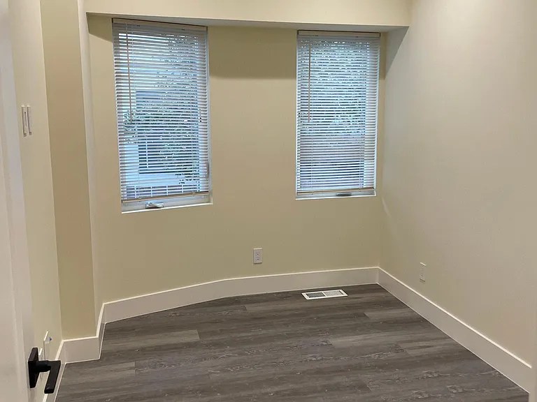 1825 Berkeley Way — Photo 10