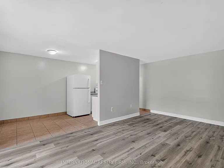 93 High St #202 — Photo 12