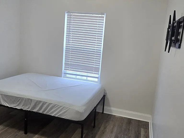 411 Boulevard St #3B — Photo 15
