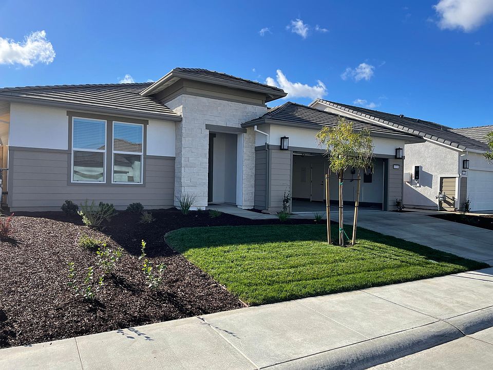 1st image of 4711 Royal Lily Ave