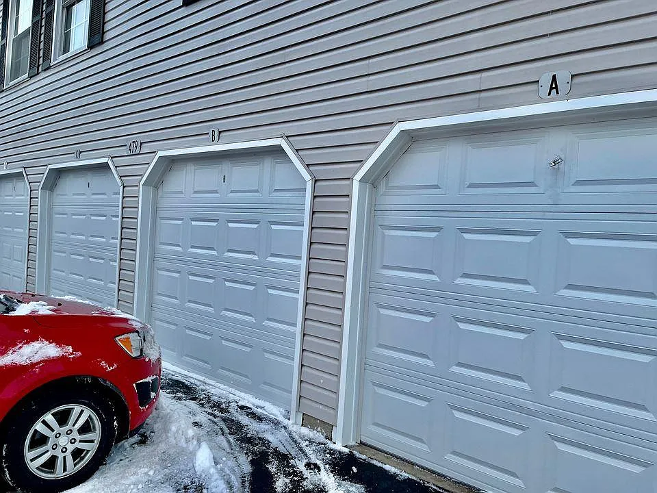 479 Sidney Ave — Photo 1