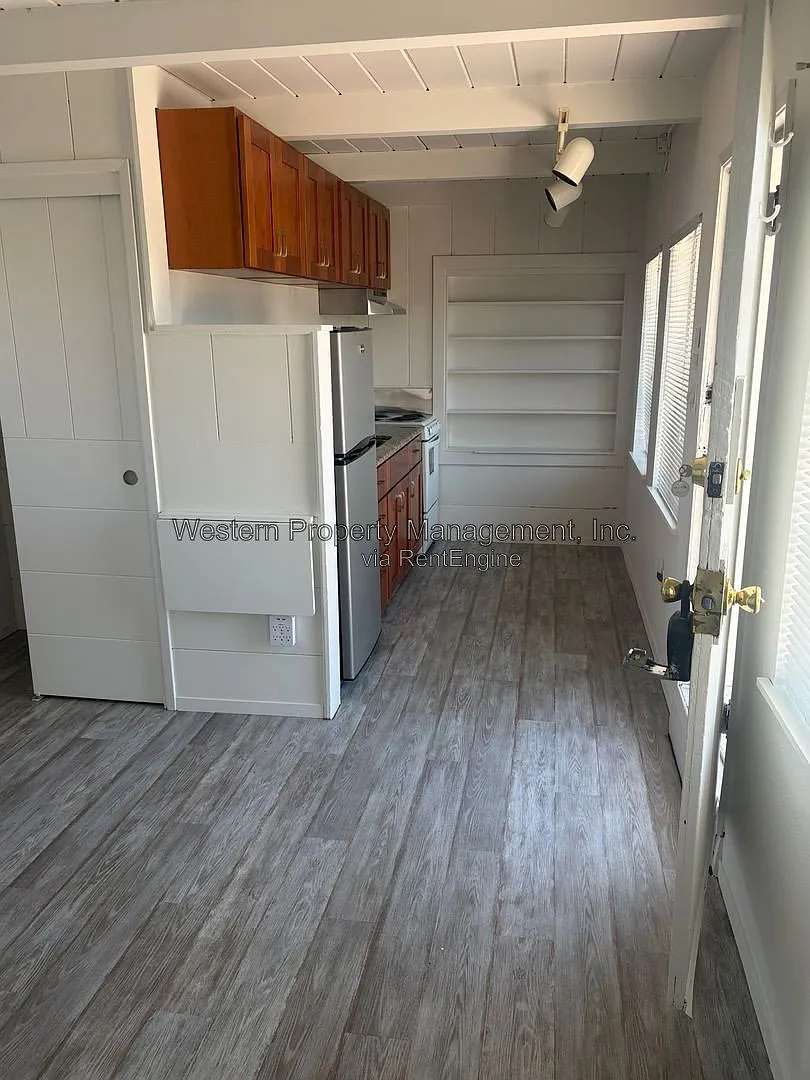 Studio, 1.0 bath, 300 sqft, $2,000 — Photo 3