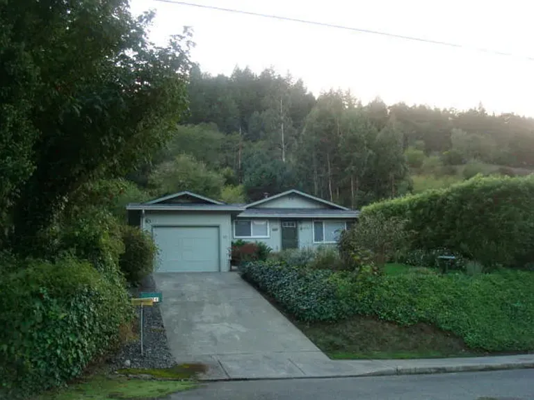 1041 Pacific Ave — Photo 1