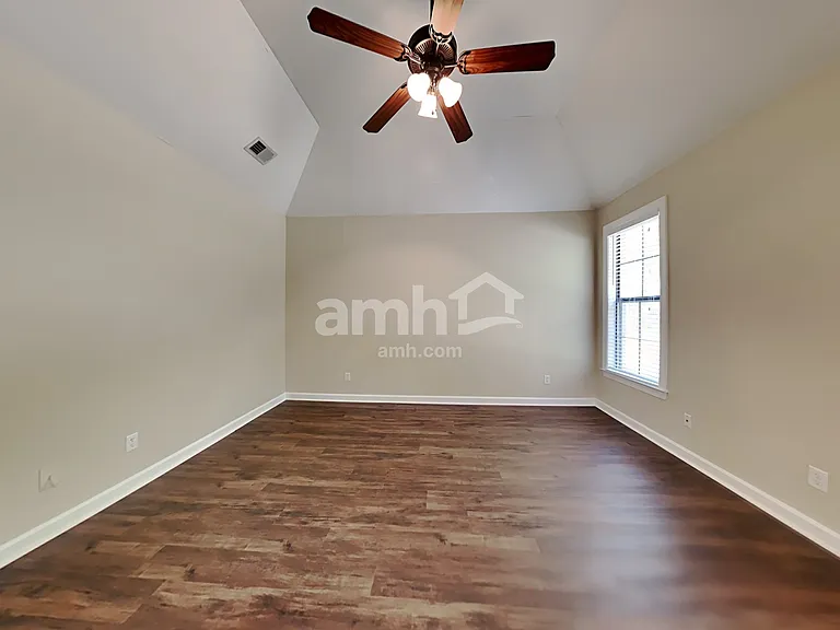 6900 Lagrange Grove Dr — Photo 9