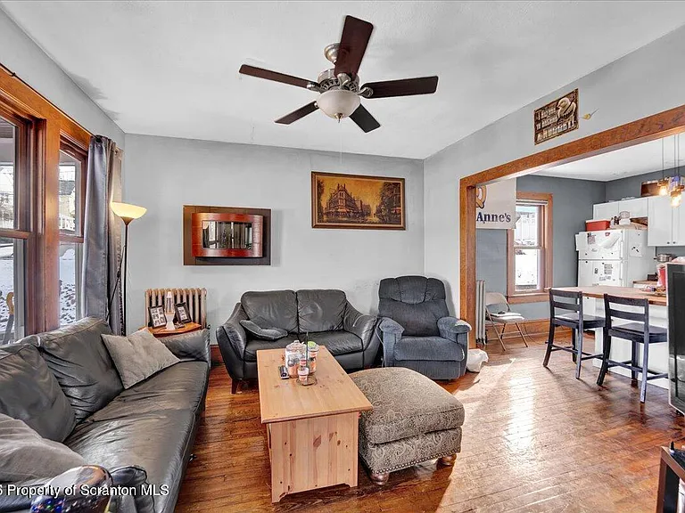 1026 Fairfield St — Photo 11