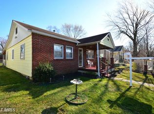 7 Runway Ct, Middle River, MD 21220