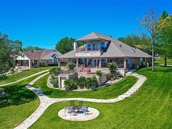 4th image of 3913 Buena Vista Cir