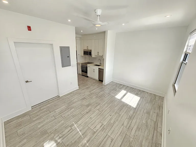 1165 N Hope St #4B — Photo 6