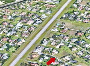 15475 Hawker Ln, Wellington, FL 33414