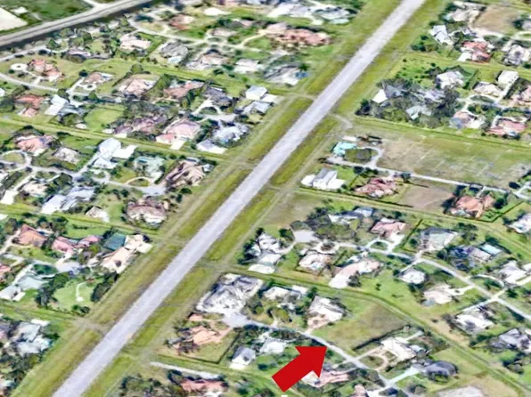 15475 Hawker Lane, Wellington, FL 33414