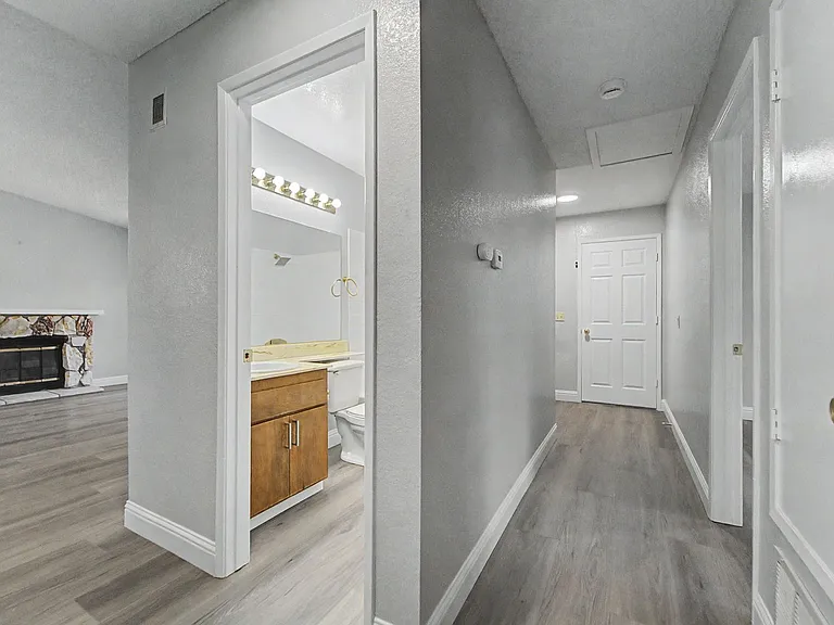 1000 Beechwood St — Photo 10