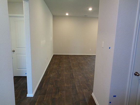 3rd image of 728 Adlerway Dr