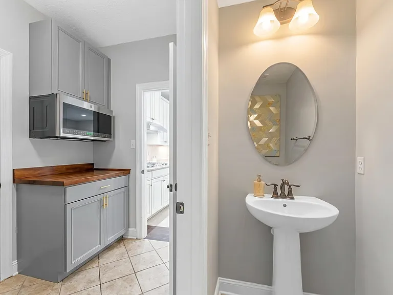 433 Fairmont Dr — Photo 23
