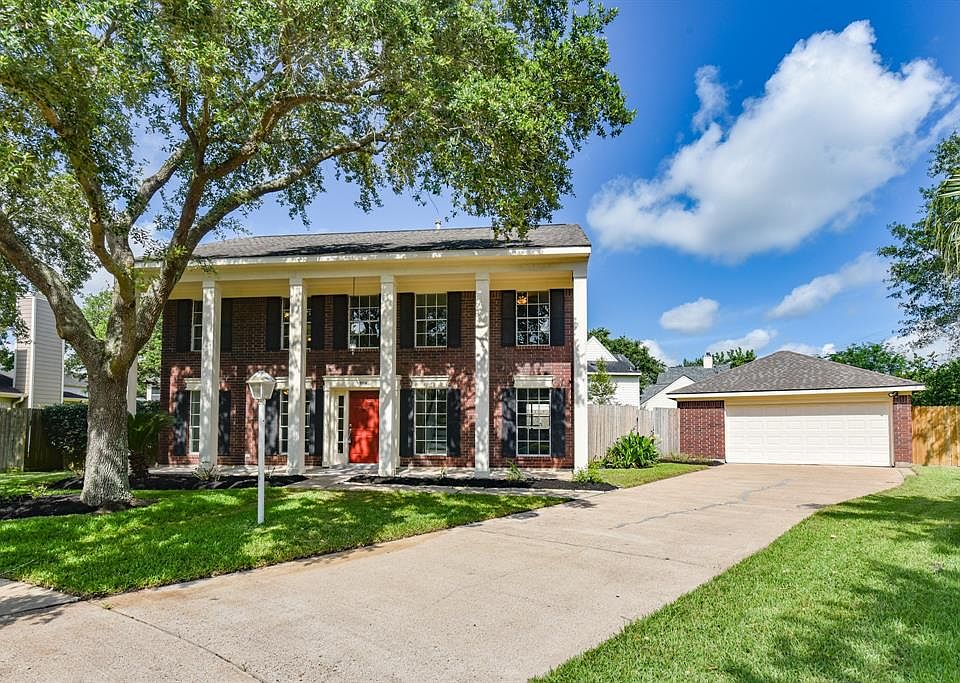 1st image of 3904 Beechwood Dr