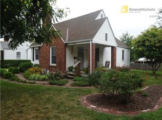 5209 Linden St, Roeland Park, KS 66205