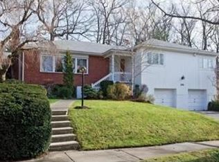 104 Cynthia Rd, Newton, MA 02459