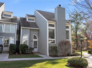 172 Turtle Bay Dr, Branford, CT 06405