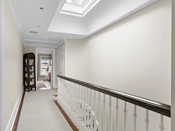 630 Hudson Street image 37 of 50