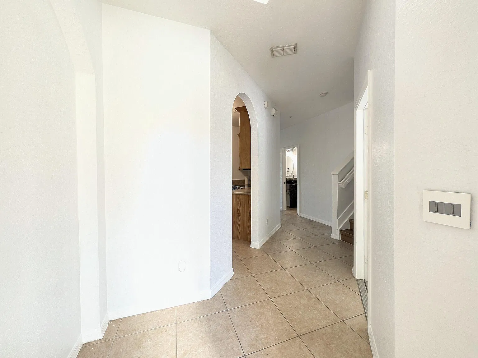 3 bed, 2.5 bath, 1338 sqft, $2,495 — Photo 2