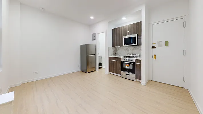 Rented by Bond New York | media 11