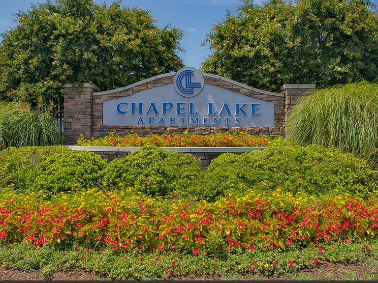Chapel Lake Apartments — Photo 63