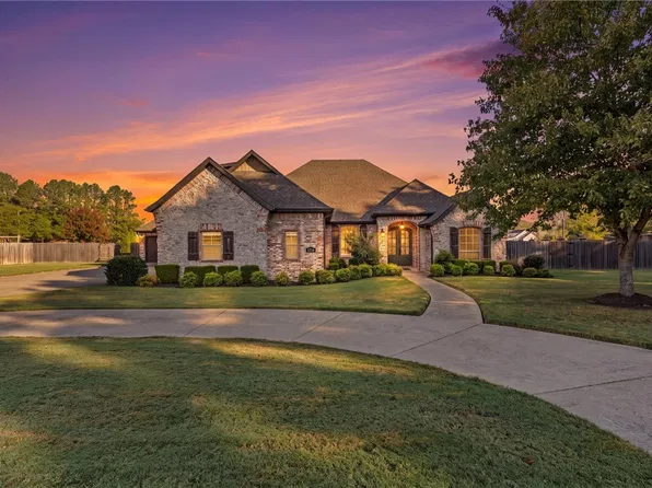 174 Arlington Way, Springdale, AR 72762
