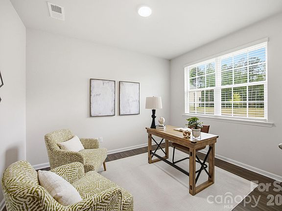 4th image of 234 Hamptons Cove Rd