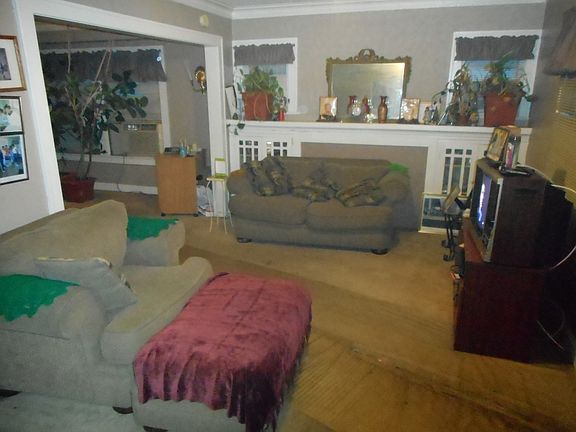 4th image of 4519 Prospect Ave