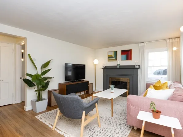 567 Poplar St, Roslindale, MA 02131