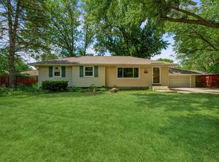 318 106th Ln NE, Blaine, MN 55434