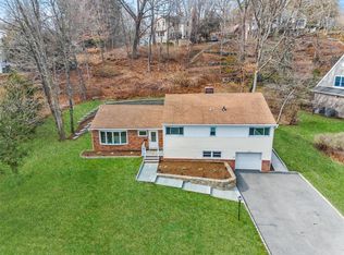 4 Cross Rd, Ardsley, NY 10502