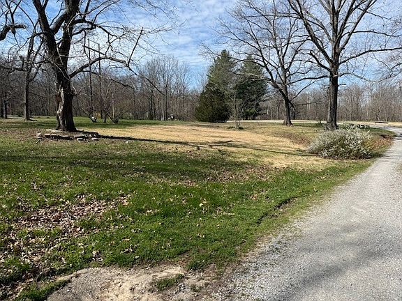 2nd image of 18 Sawmill Rd