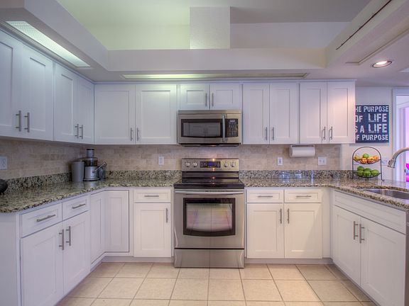 3rd image of 2411 Dana Dr